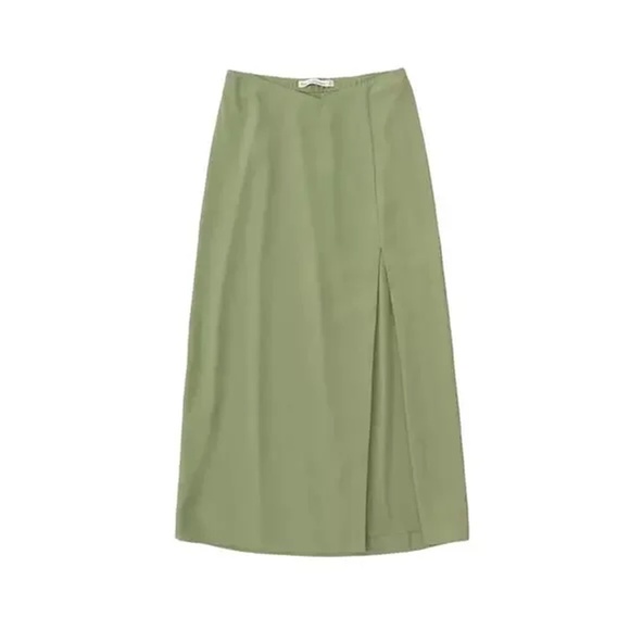 NWT ABERCROMBIE & FITCH | Classic Midi Side Slit Skirt in Green Sage | Size XXS - Picture 1 of 10